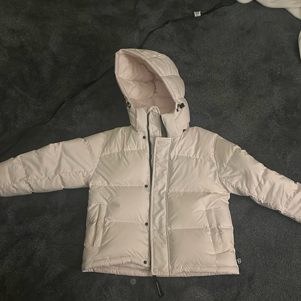 Light pink shorty super puff